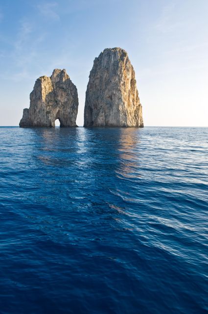 From Pompei: Capri shared tour - From Via Roma, 32 to the port, the day starts with fewer headaches