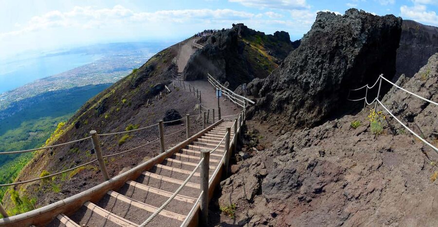 From Pompeii: Mont Vesuvius excursion - Key things I’d plan around before you go