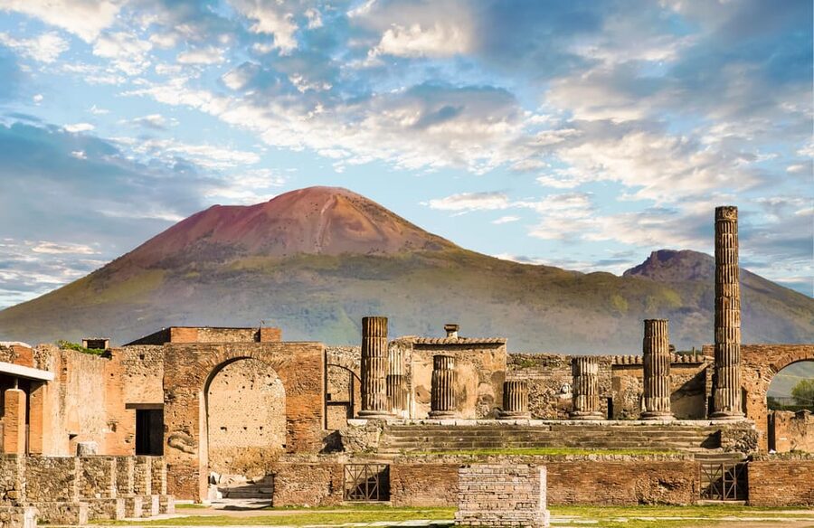 From Pompeii: Mont Vesuvius excursion - The Van and Bus Ride: Comfortable Climb, Less Work