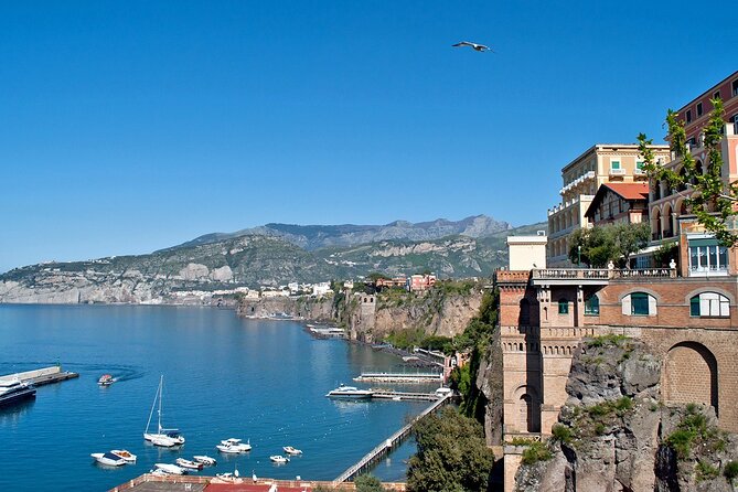 Full-Day Tour in Pompeii, Sorrento and Amalfi Coast - Sorrento Break: Lemon Scent, Main Square Energy, and Limoncello