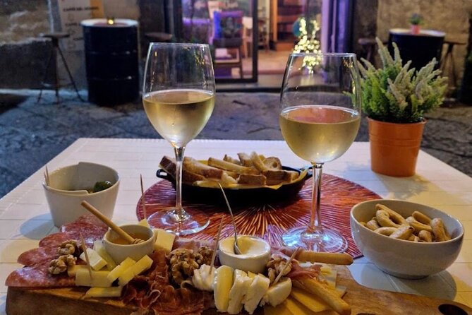 Guided, FUN Wine Tasting with Trivia Games, Napoli - Two Campania Wines and Local Snacks: What Your Glass Meets