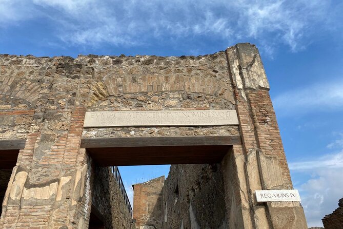 Guided tour of Pompeii with a writer - Why a writer-style guide works so well in Pompeii