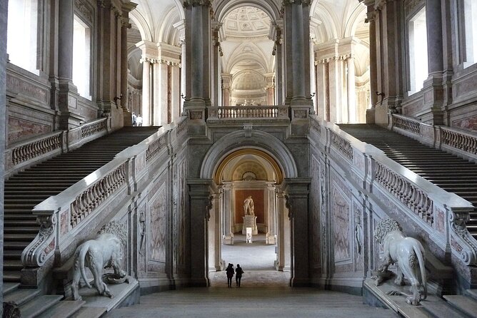 Guided tour of the Royal Palace of Caserta with an art expert - Royal Palace of Caserta with an art expert, in plain language
