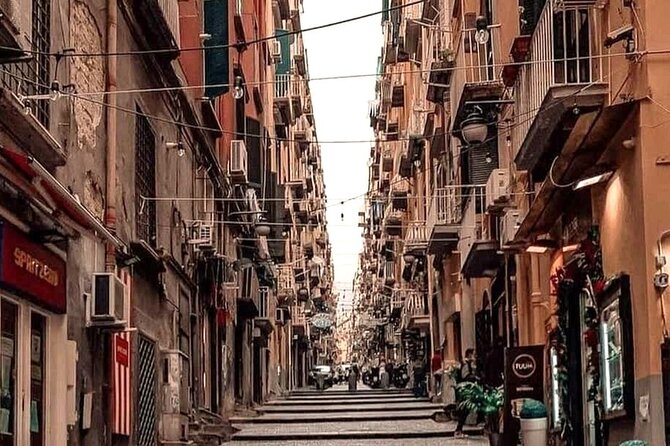 Guided Wine Tour in Old Town Napoli - Spaccanapoli and the first tasting with charcuterie