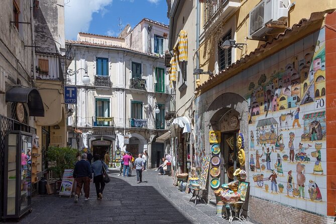 Half-Day Private Tour of Amalfi - Lunch and Vesuvius wine tasting: how to add it without breaking the day