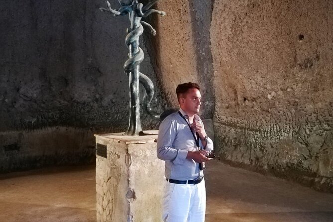 Herculaneum Private Tour with an Expert Archaeologist - Inside the Roman domus, where decoration tells the story