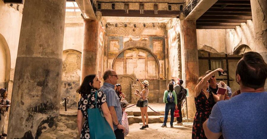 Herculaneum: Private Walking Tour with Archeologist Guide - Key highlights at a glance