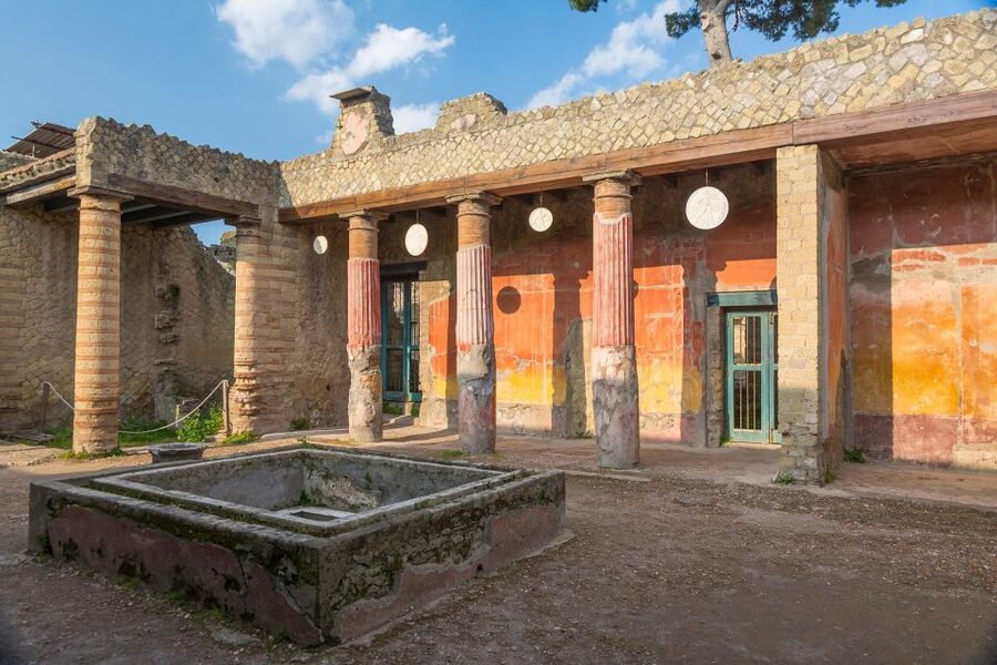 Herculaneum: Skip-the-Line Entry Ticket with Audio Guide - Herculaneum in one day, why it feels different from Pompeii