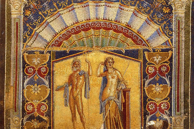 Herculaneum small group tour with an archaeologist - skip the line - First steps in Herculaneum: why this tour format works