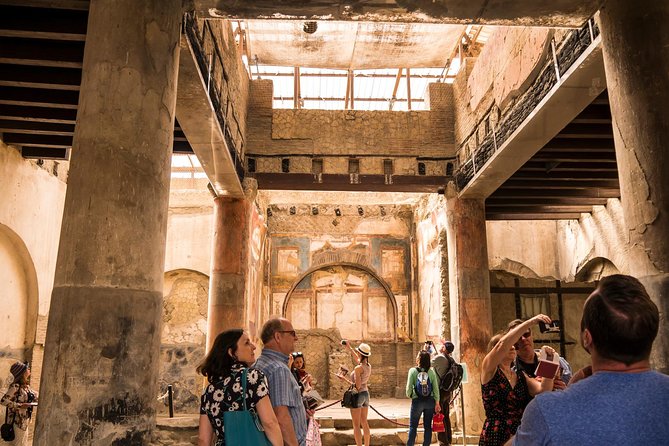 Herculaneum small group tour with an archaeologist - skip the line - Weather and practical tips for comfort in the open ruins