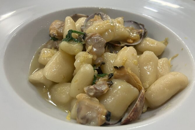 Homemade Pasta And Seafood Cooking Class with Dinner - Arriving at Toffini Academy and Getting Set Up