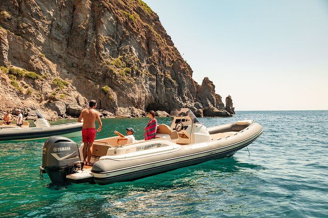 Ischia and Procida Day Boat Tour - Vivara Nature Reserve: 15 minutes of island ecology and sea views