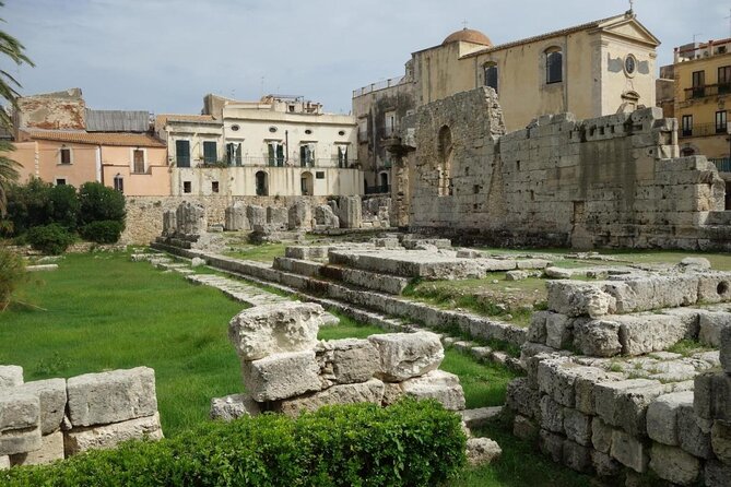 Late Afternoon Best time to visit Pompei on a private tour - Getting oriented at the meeting point (and what “private” really delivers)