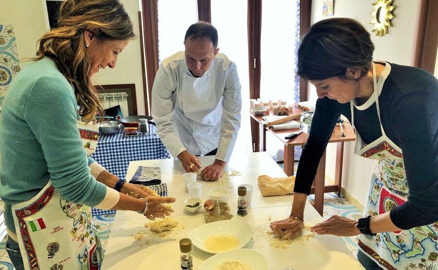 Make Neapolitan Pizza With A View Of Naples Like No Other - Pizza from Naples, with a real Naples backdrop