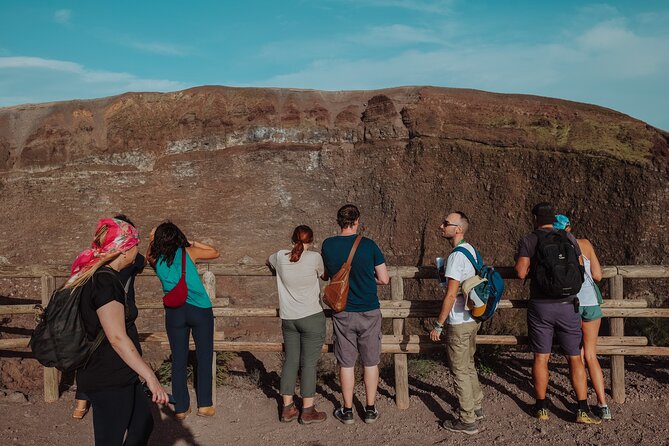 Mount Vesuvius Tour from Pompeii Led by an Expert Guide - The ride up in a small group (and why it matters)