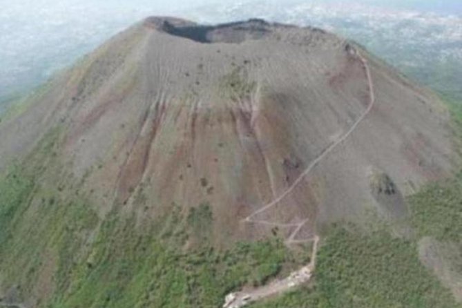 Mt Vesuvius - Pickup and Getting to the Van Without Stress