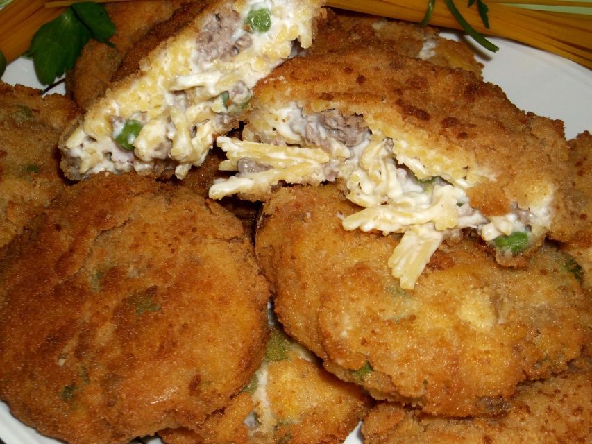 Naples: 2-Hour Walking Tour w/ Food Tasting Experience - Dessert in Naples, sfogliatella or babà, then the espresso finish