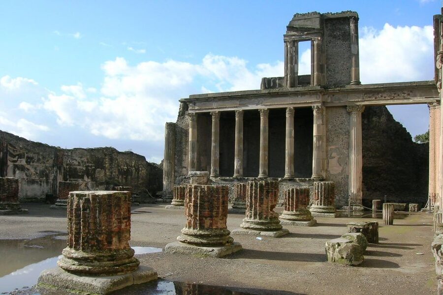Naples: 3-Days Pass w/ Pompeii, Museums & Transport Included - Pompeii and Herculaneum with included trains: your best use of time