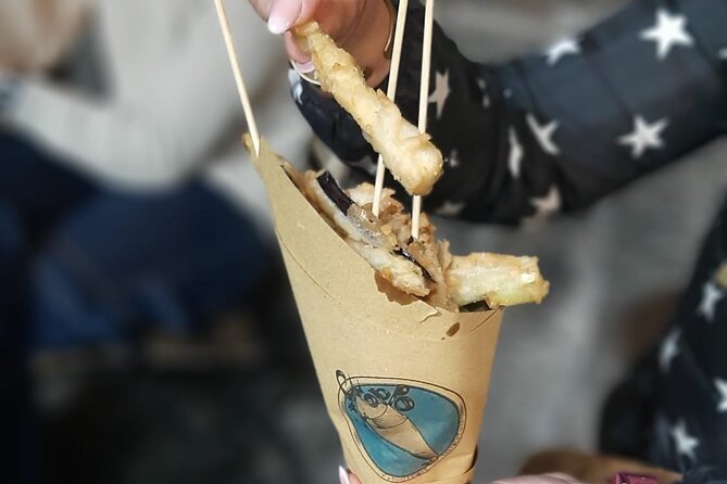 Naples as a local - Authentic Street Food Tour - Grocery-Stop Grazing: Mozzarella, Salame, Prosciutto, Olives