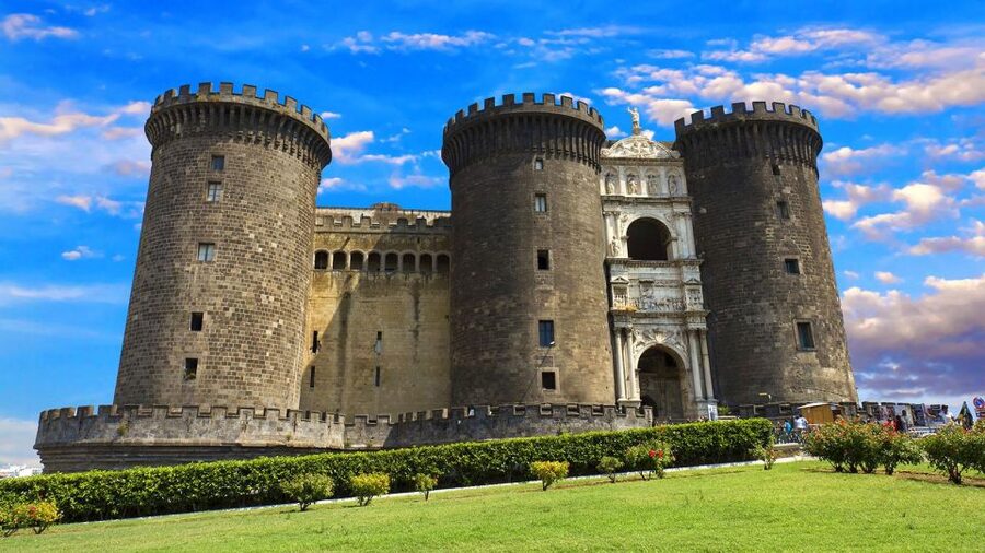 Naples Audioguide - TravelMate app for your smartphone - Galleria Umberto I, Piazza Plebiscito, and Doge’s Palace: when the city opens up