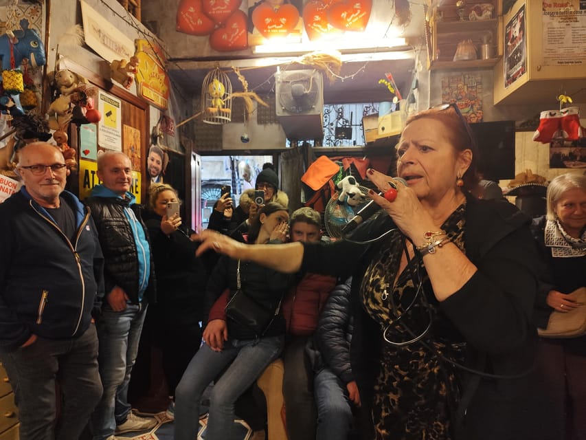 Naples: Authentic Family Home Lunch with Music Show & Spanish Quarters Tour - Key highlights