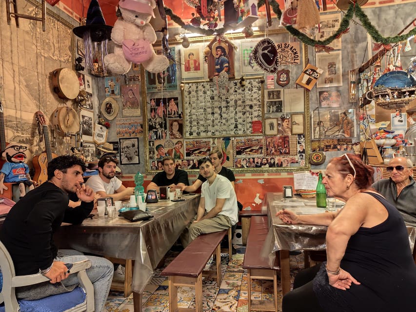 Naples: Authentic Family Home Lunch with Music Show & Spanish Quarters Tour - Murales Maradona, why street art belongs on this route