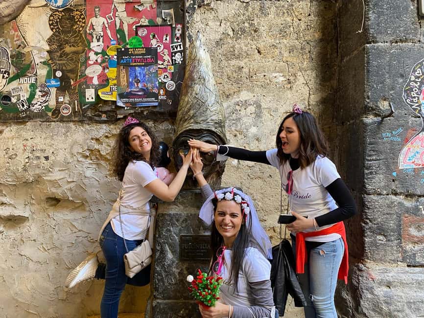 Naples: Bachelorette Party with Insolitaguida - Bride’s Numbers, Test of Truth, and Sealing It With Cake