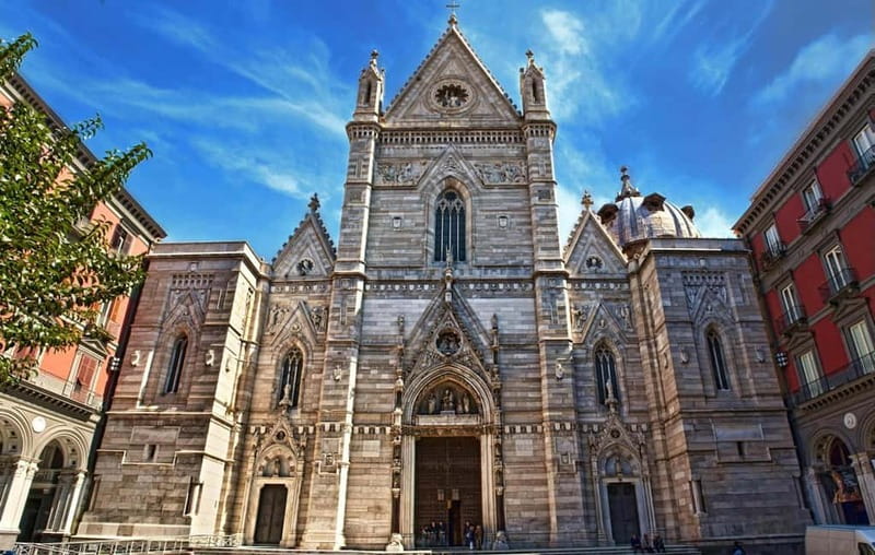 Naples behind the scene walking guided tour - Via dei Tribunali and Santa Maria Maggiore: witchcraft meets daily street life