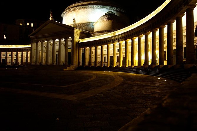 Naples by Night Tour Including Pizza Dinner - Starting views at the water, plus why the castles matter