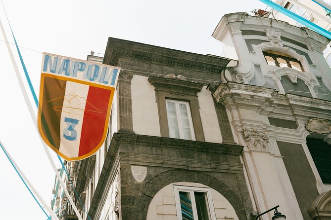 Naples by Night: Ultimate Neapolitan Tasting Tour - Sweet Opening at a Neapolitan Chocolate Shop