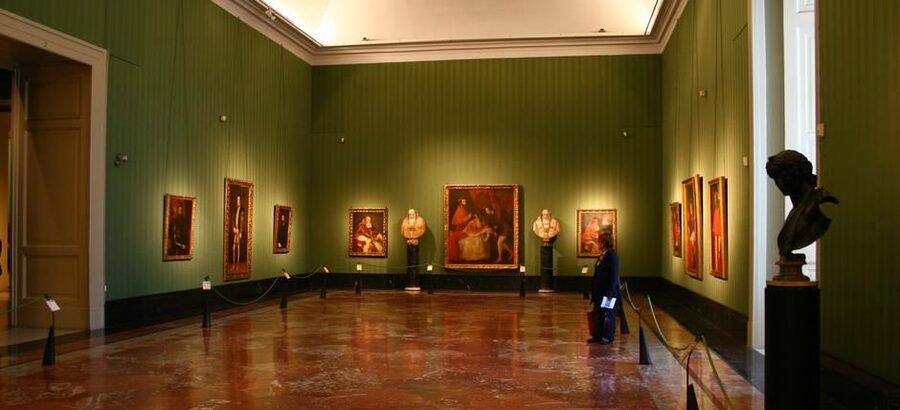 Naples: Capodimonte Museum 2-Hour Guided Private Tour - Sacred paintings and Michelangelo drawings: where the tour gets sharper