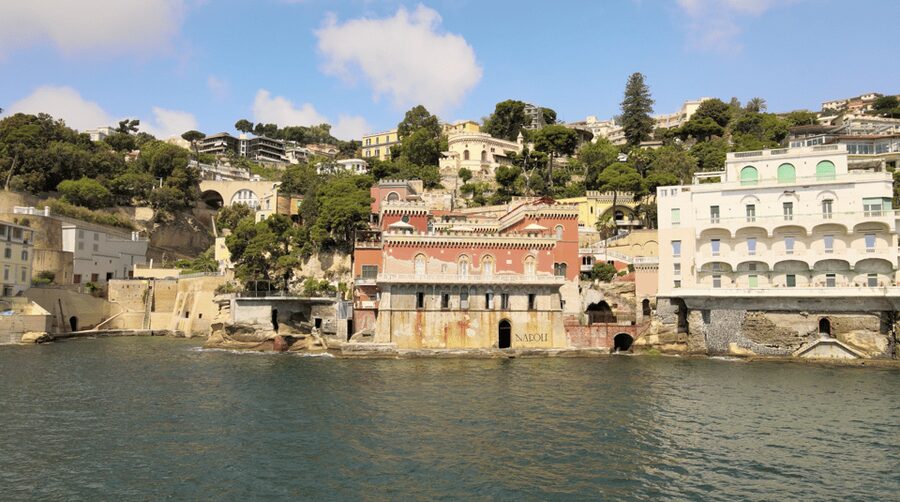 Naples: Castel dell'Ovo Boat Tour with Snorkeling & Aperitif - The onboard aperitif: a seafood break while you sail
