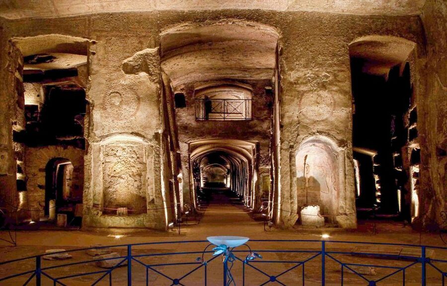 Naples: Catacombs of San Gennaro Entry Ticket & Guided Tour - Getting There: Via Capodimonte, Steps, and Real-World Naples Time