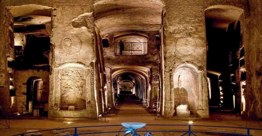 Naples: Catacombs of San Gennaro Entry Ticket & Guided Tour - Entering San Gennaro: What You See and What It Means
