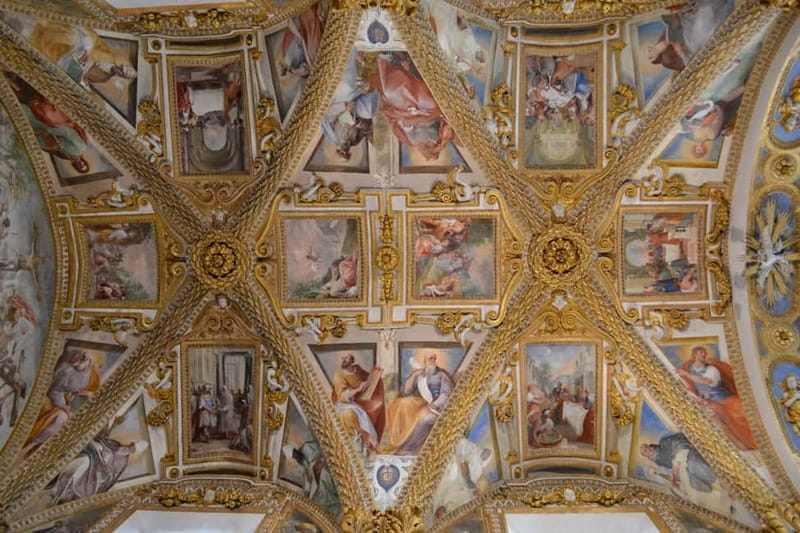 Naples: Certosa San Martino Tour with an Art Historian Guide - Terrace Views in Front of the Entrance: Your Naples Skyline Moment