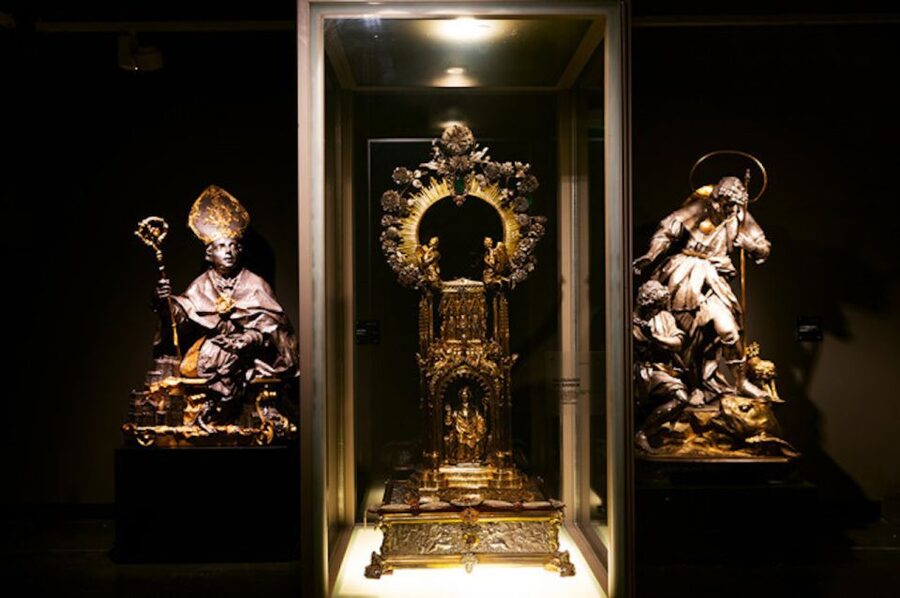 Naples: Chapel & Museum of San Gennaro Guided Tour - Practical details that help your visit go smoothly
