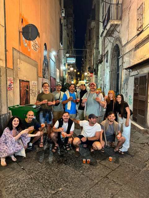 Naples cheers: Bar tour with Free Drinks - Naples Cheers in 2.5 Hours: What the Nightfeeling Is Really Like