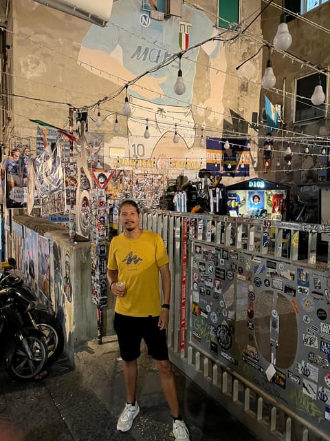 Naples cheers: Bar tour with Free Drinks - Tips to Enjoy Naples Nightlife Without Overthinking It