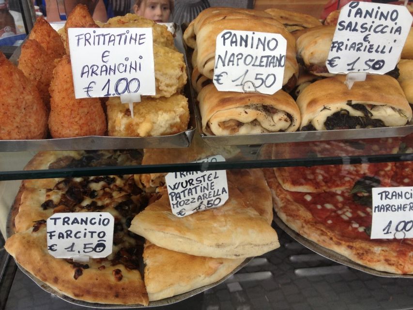 Naples: City and Street Food Market - Pignasecca Market: where flavors and daily life collide