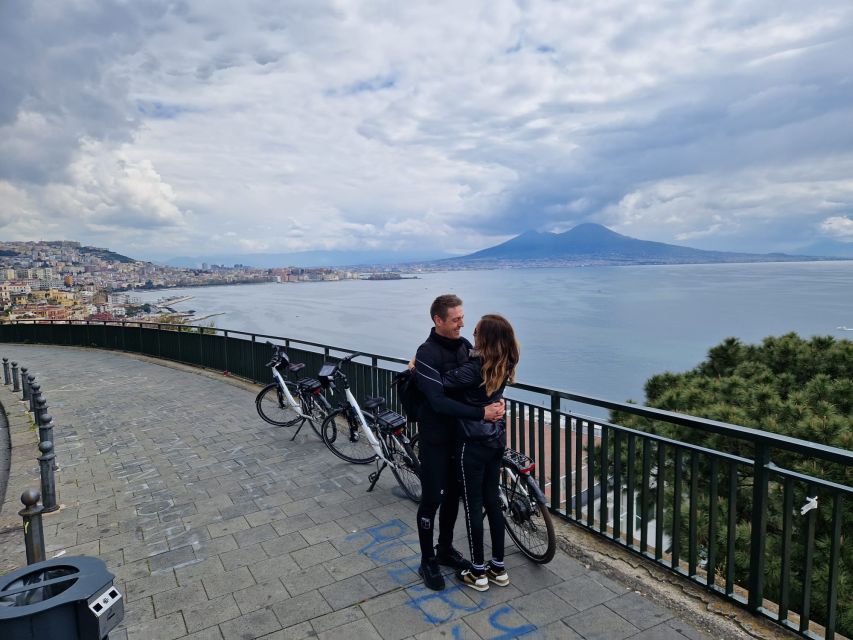 Naples: City Highlights Guided Bike Tour - The Bay of Naples Stretch: Promenade Views, Vesuvius, and Castel dell’Ovo
