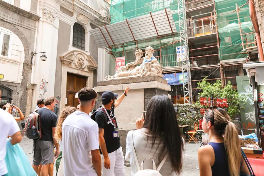 Naples: Culture & Street Food with a Local Guide - What you eat: Tarallo, pizza, sfogliatella or babà, and espresso