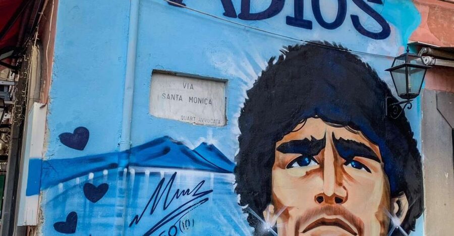 Naples: Diego Maradona Guided City Walking Tour - Piazza del Plebiscito and the classy center, before the street art takes over