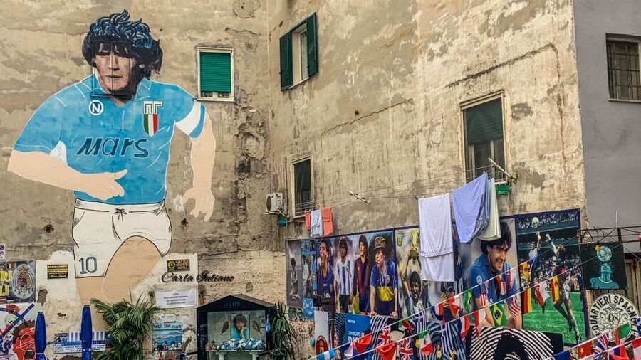 Naples: Diego Maradona Guided City Walking Tour - Quartieri Spagnoli: the Spanish Quarters and why the obsession feels real