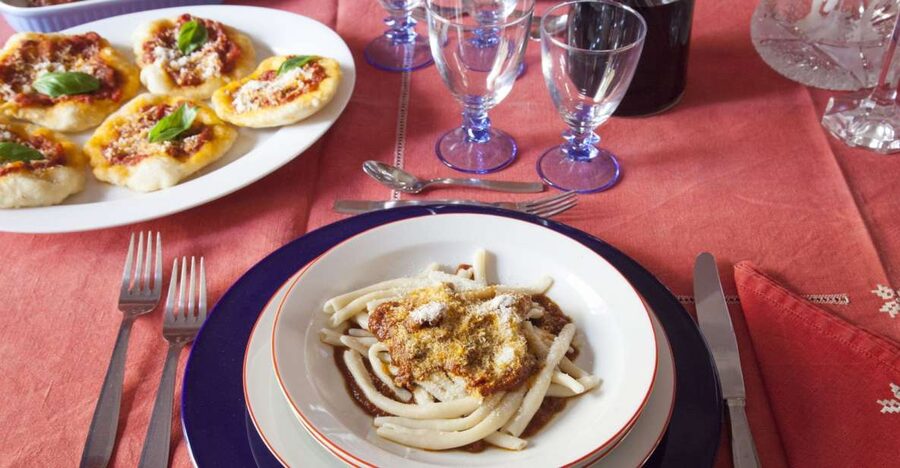 Naples: Dining Experience at a Local's Home - The 2.5-hour flow: cooking demo, starter, pasta, dessert