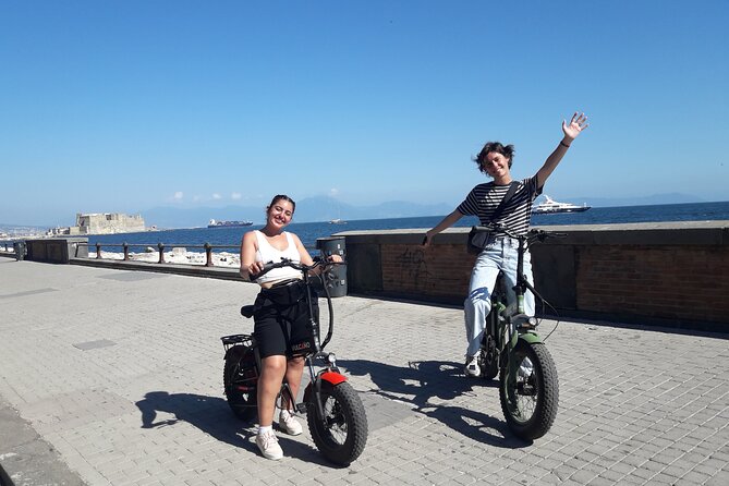 Naples electric bike tour Partenope - Castel dell’Ovo and Borgo Marinari: the bay’s story in one stop