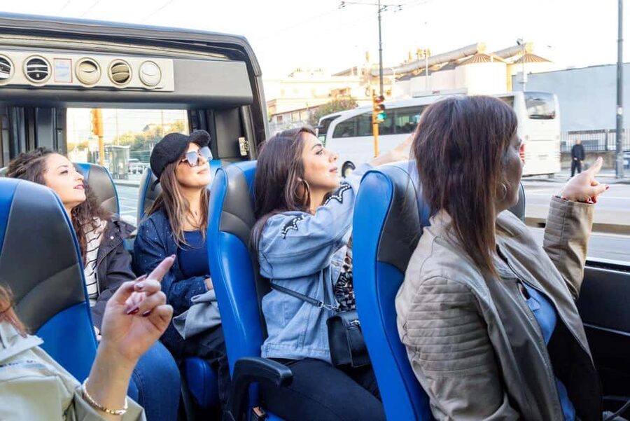 Naples: Evening Sightseeing with Gourmet Dinner - The panoramic drive: Piazza Bovio, Monteoliveto, and Piazza del Gesù