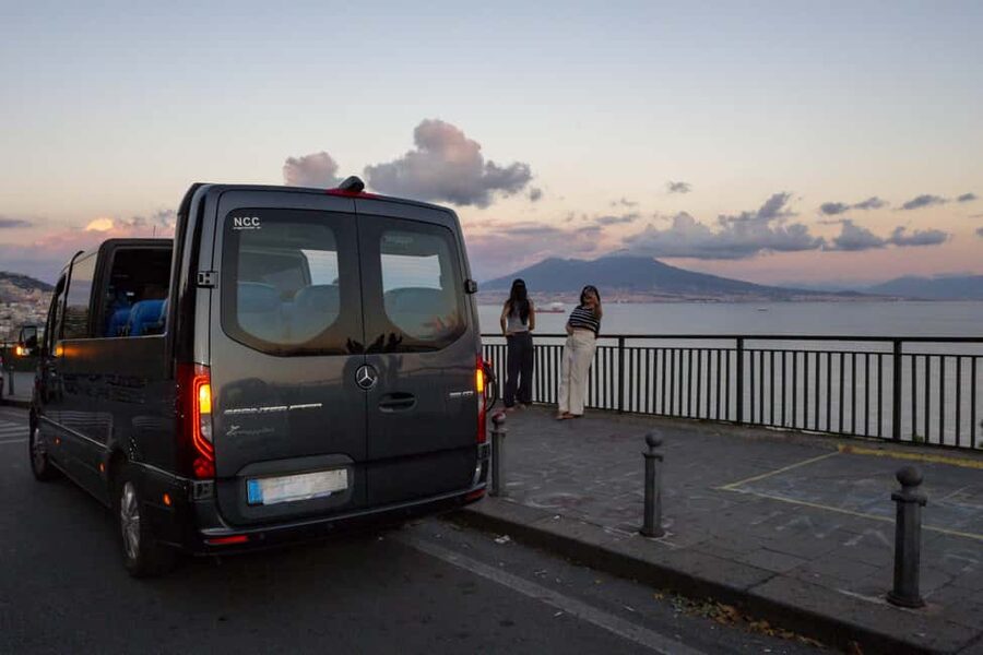 Naples: Evening Sightseeing with Gourmet Dinner - Timing, traffic, and how to plan for sunset