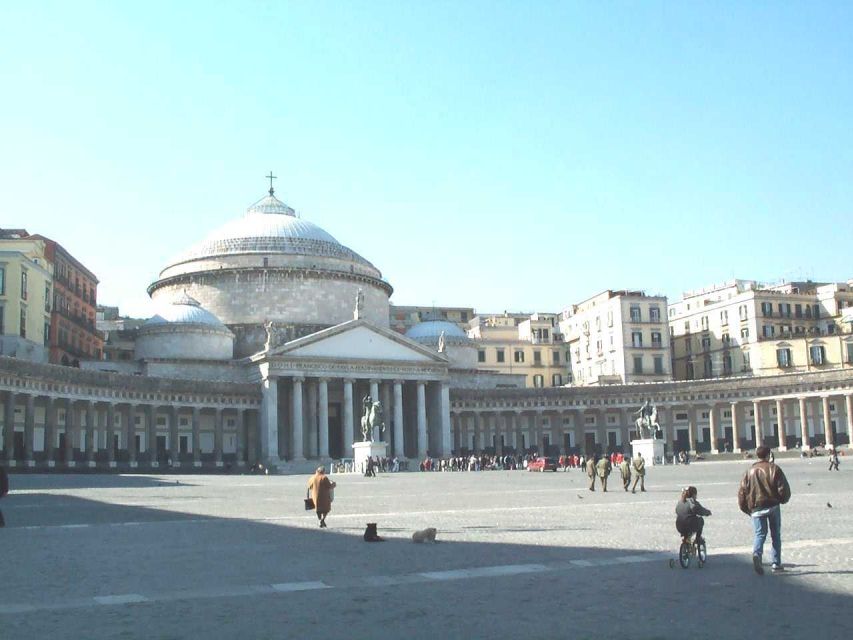 Naples: Full-Day City Tour with Pompeii and Sorrento - Pizza Lunch and Pacing: The Midday Reset
