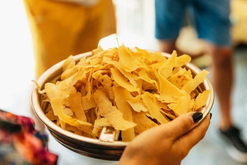 Naples: Guided Street Food Tour with Spritz - Ruins, craftsmanship, and landmarks you can connect to what you eat