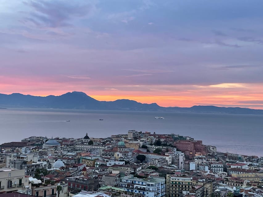 Naples: guided tour of the historic center - Piazza San Gaetano and the decumani street sense
